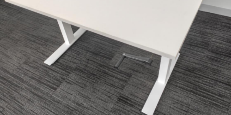 UpDown Pro Desk Manual Crank Adjustment