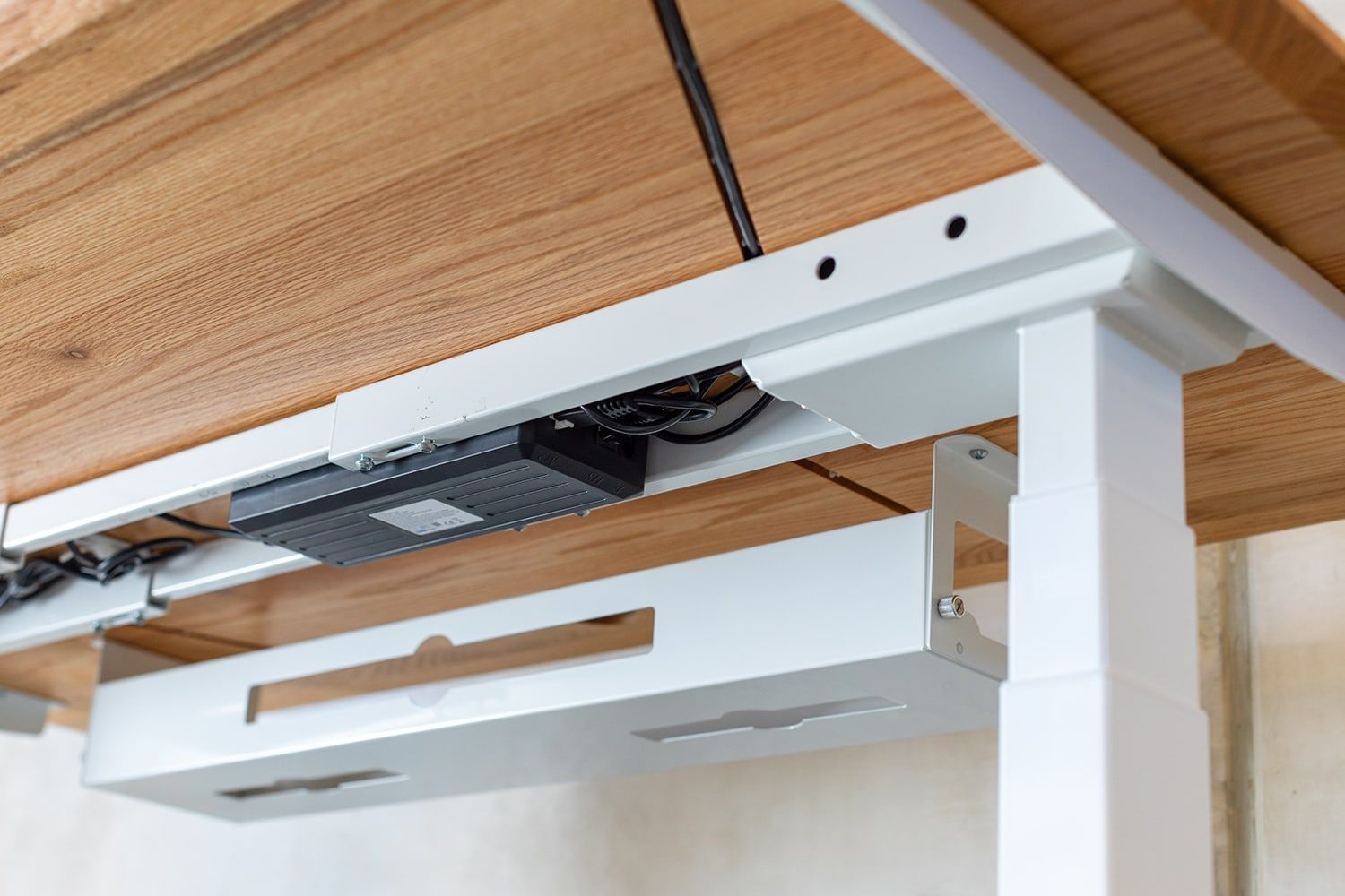 Stand Desk PRO's sturdy build