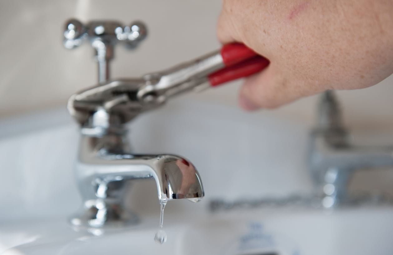 6 Common Plumbing Problems and How to Fix Them