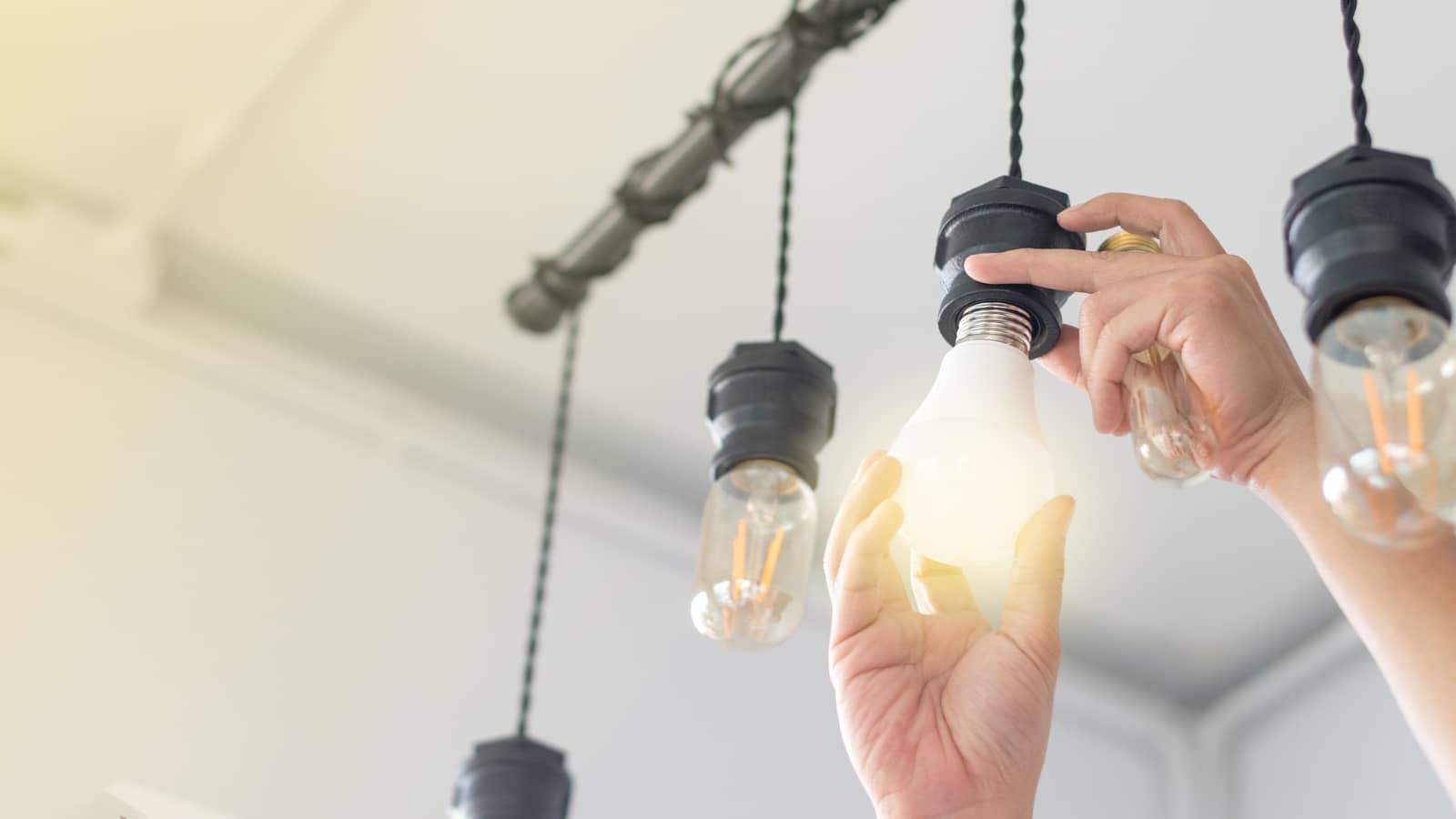8 Energy-Efficient Lighting Techniques to Implement at Home