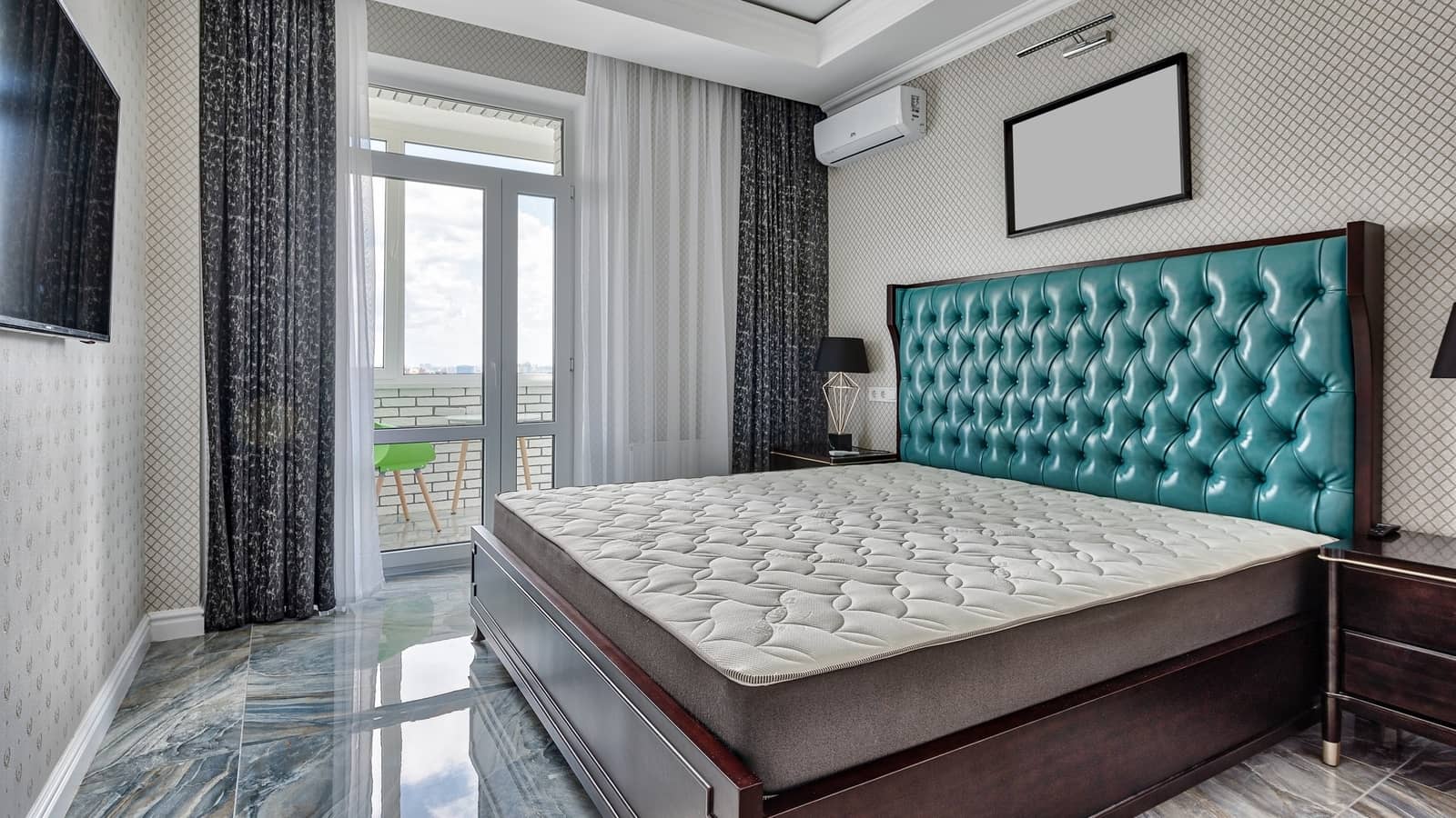 The Definitive Guide to Buying a Mattress