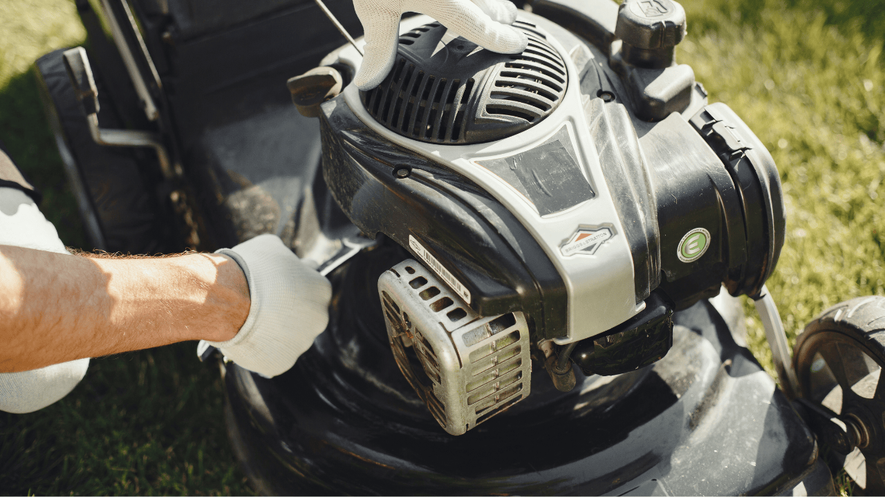 10 Tips to Keep Your Lawnmower Running for Years